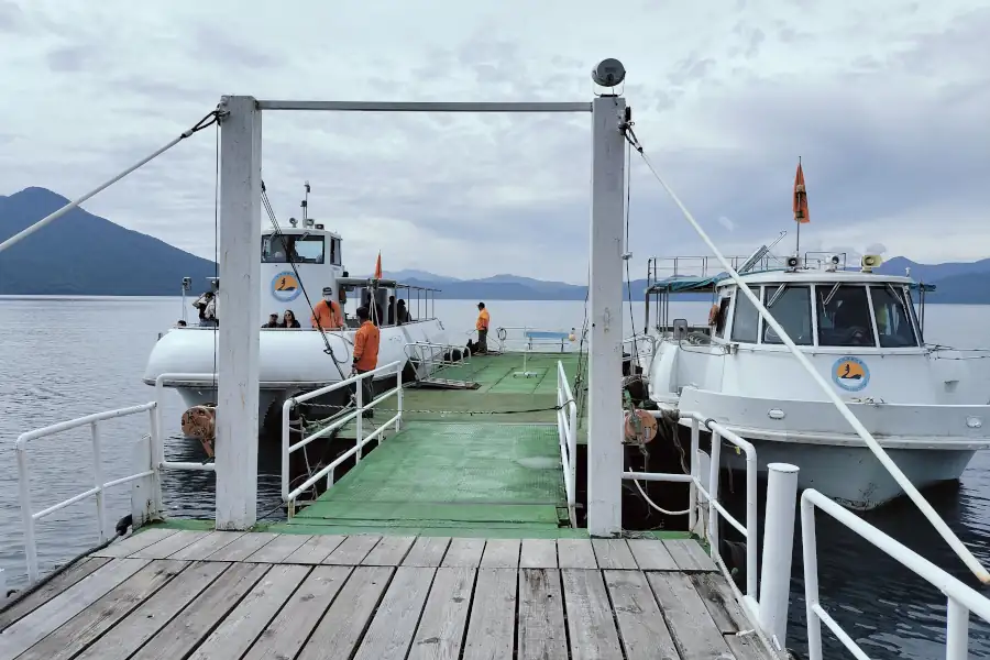 支笏湖の遊覧船